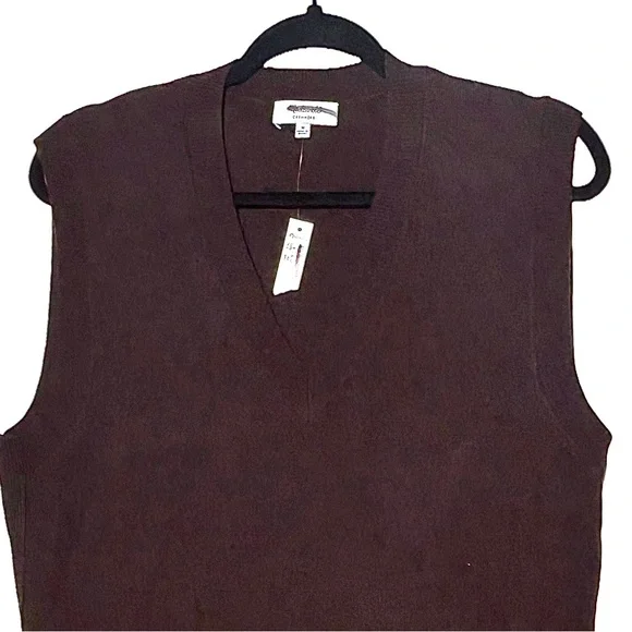 NWT Madewell Cashmere V-Neck Sweater Vest in Molasses Brown, Size Medium - Picture 7 of 11